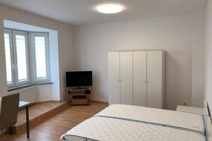 Schöne 2 Zimmer-Wohnung auf der Hauptstraße in Frechen